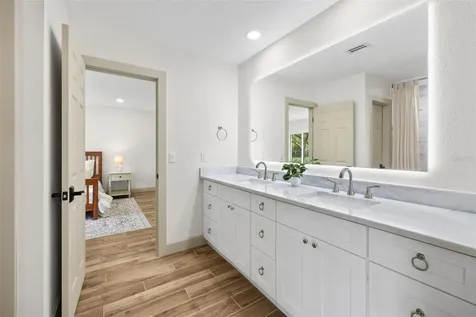 7351 Iguana Drive Sarasota FL 34241