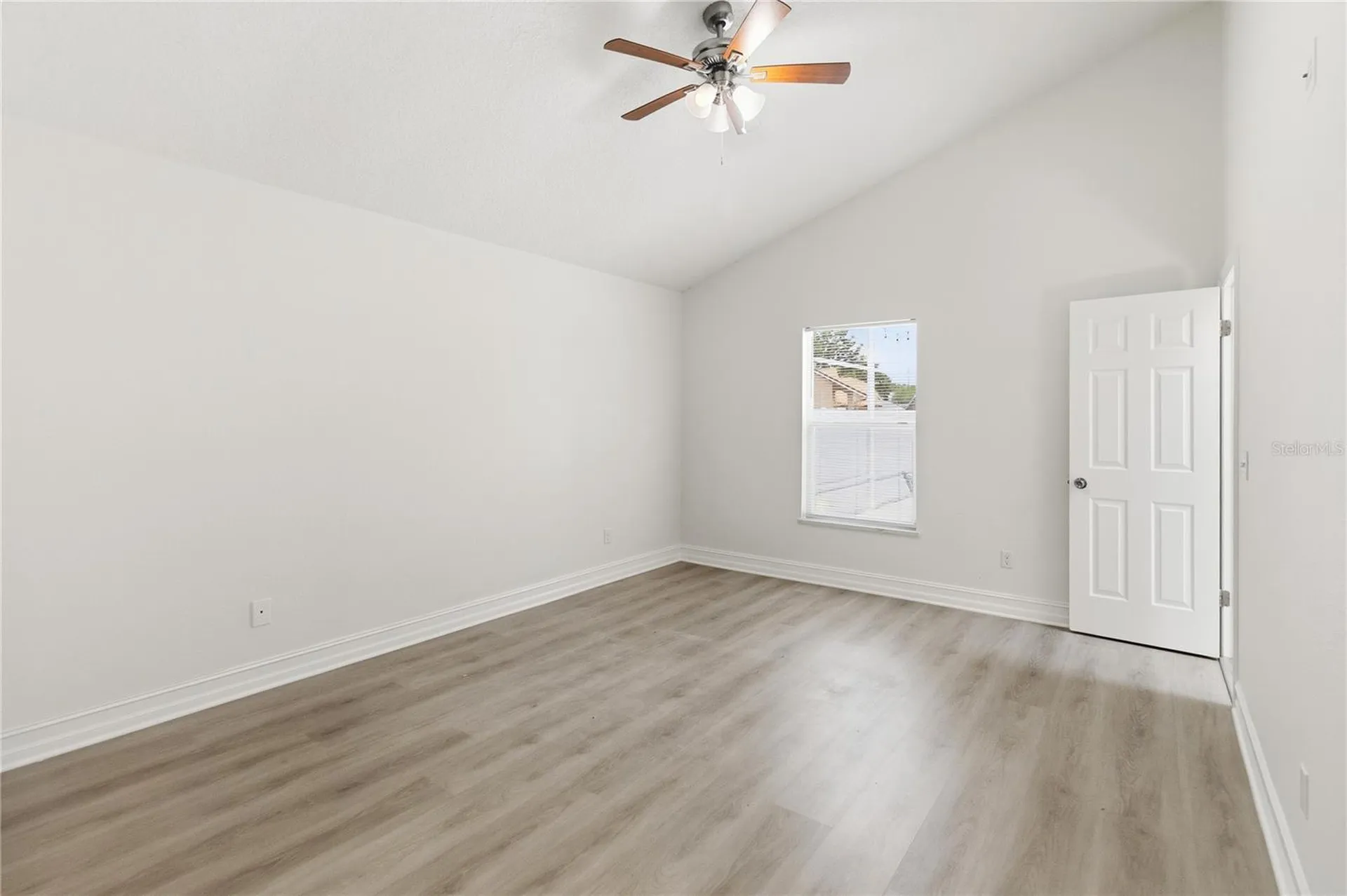 8055 Lesia Circle Orlando FL 32835
