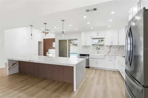 8055 Lesia Circle Orlando FL 32835