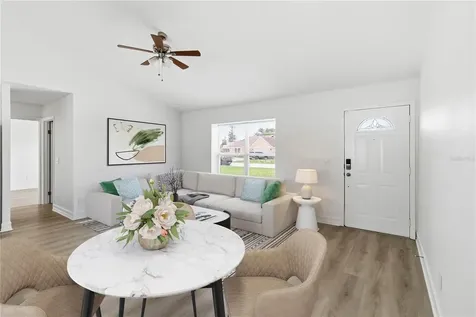 8055 Lesia Circle Orlando FL 32835