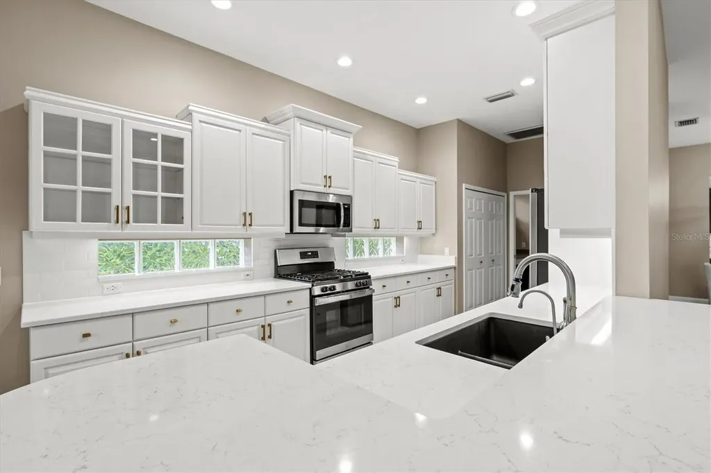 9144 Willow Brook Drive Sarasota FL 34238