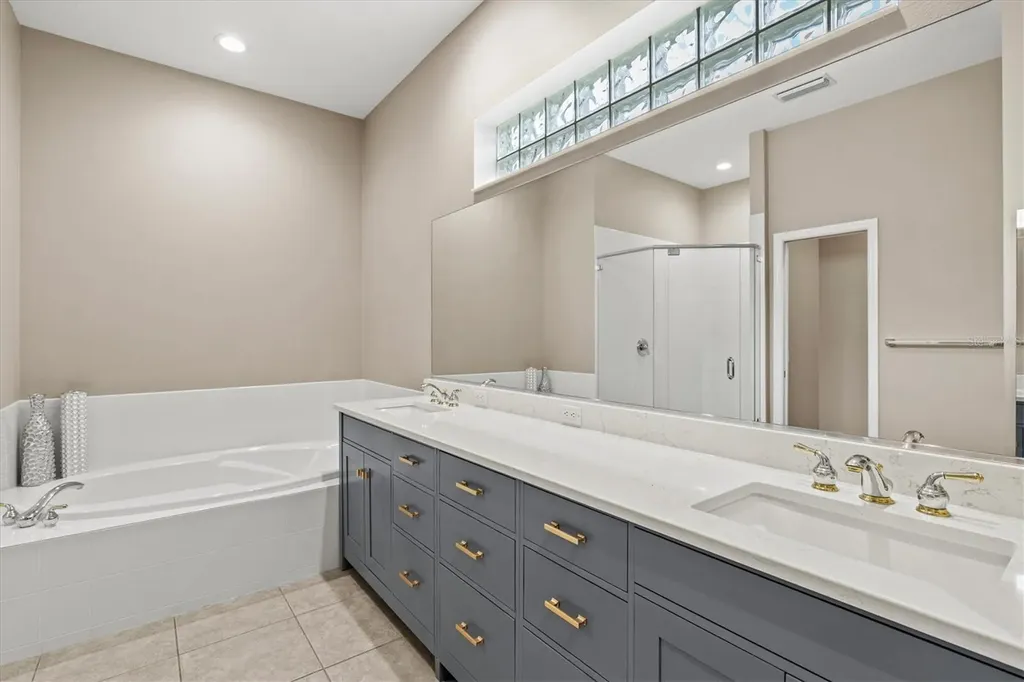 9144 Willow Brook Drive Sarasota FL 34238