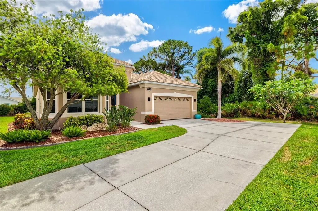 9144 Willow Brook Drive Sarasota FL 34238