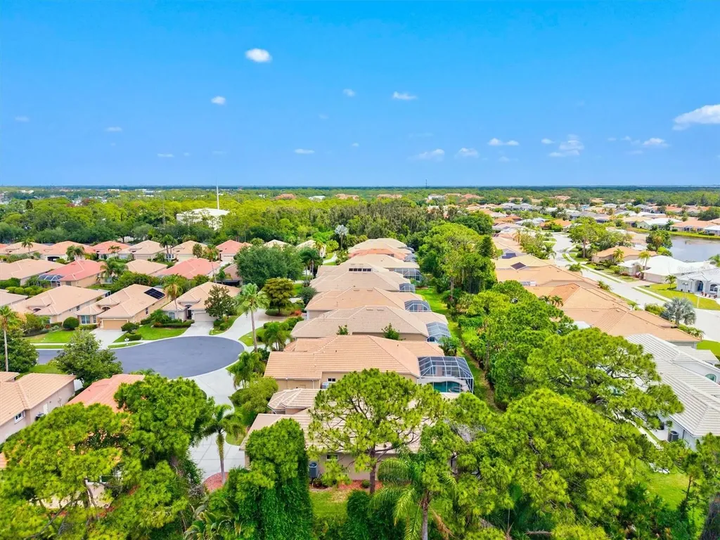 9144 Willow Brook Drive Sarasota FL 34238