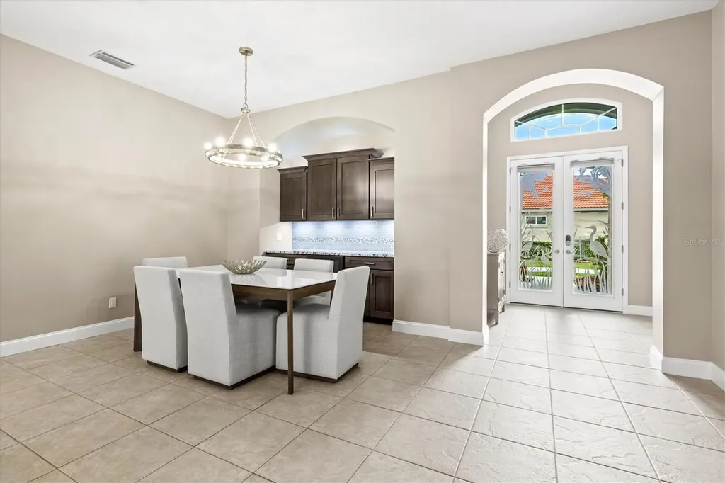 9144 Willow Brook Drive Sarasota FL 34238