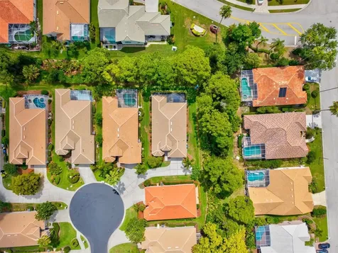 9144 Willow Brook Drive Sarasota FL 34238