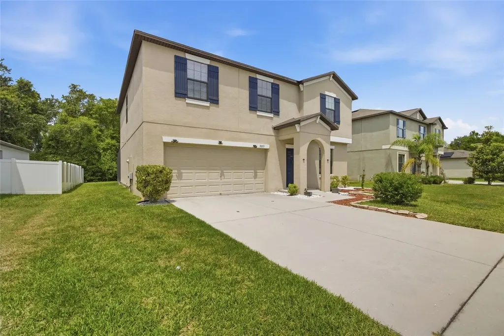 3035 Moulden Hollow Drive Zephyrhills FL 33540