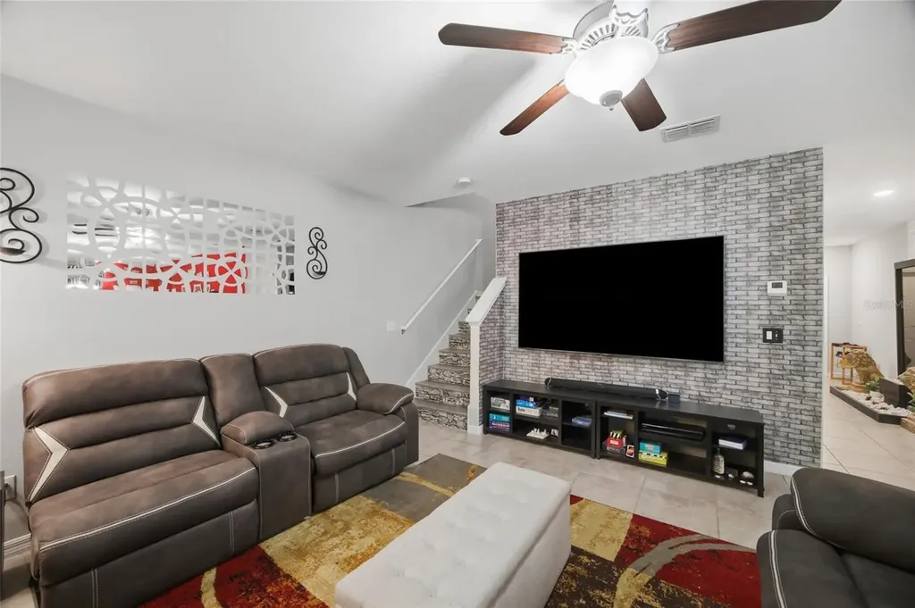 3035 Moulden Hollow Drive Zephyrhills FL 33540
