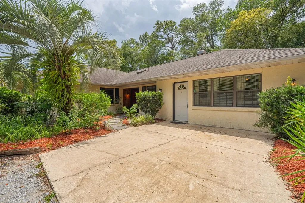 2334 Dartmouth Road Deland FL 32724