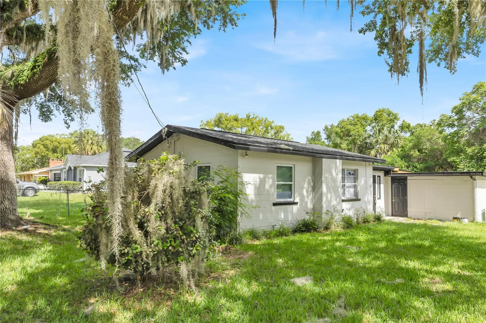 226 S Hill Avenue Deland FL 32724