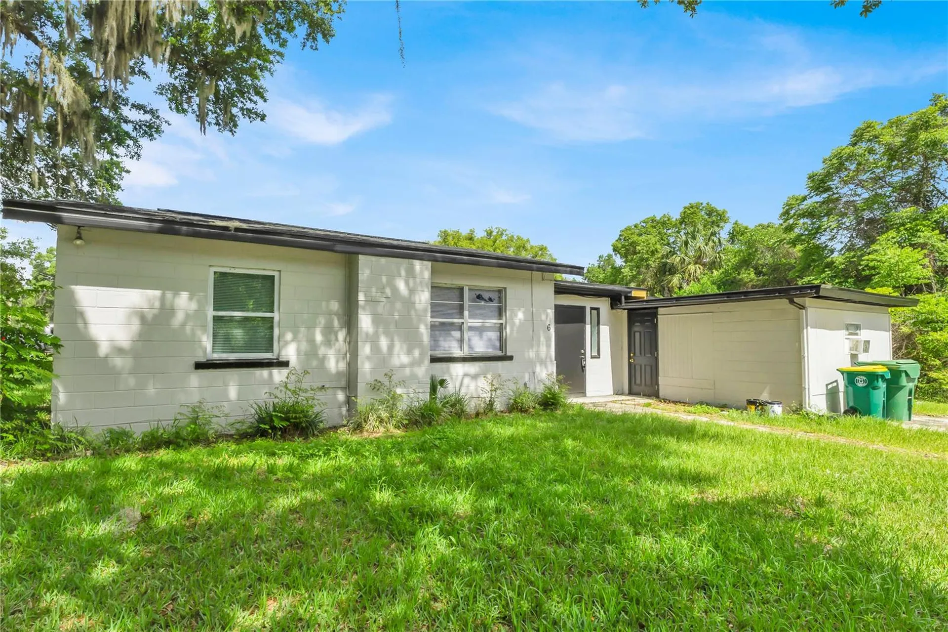 226 S Hill Avenue Deland FL 32724