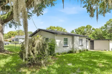 226 S Hill Avenue Deland FL 32724