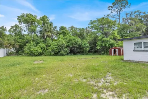 226 S Hill Avenue Deland FL 32724