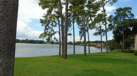 1249 Lake Willisara Circle Orlando FL 32806