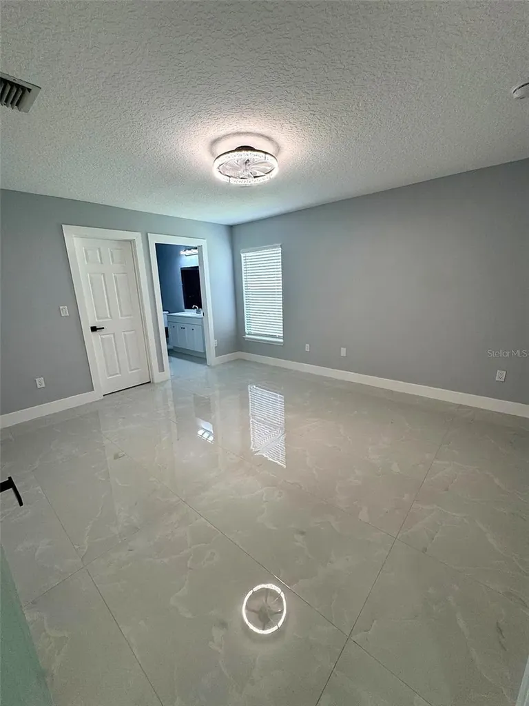 12 N Reynolds Place Palm Coast FL 32164
