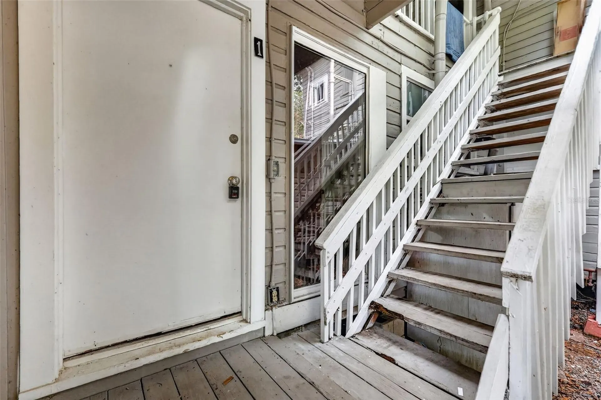 527 E Lemon Avenue Eustis FL 32726