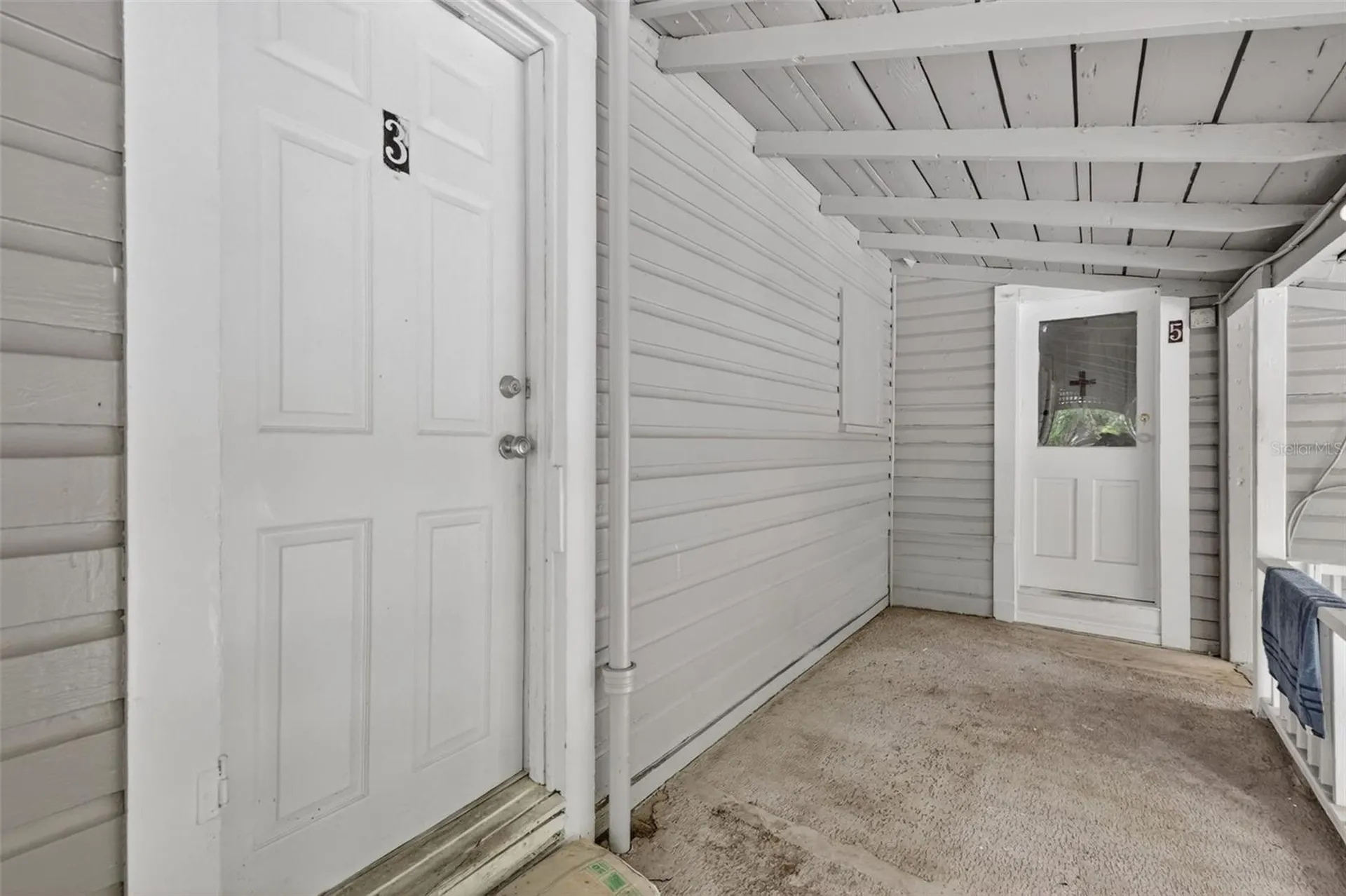 527 E Lemon Avenue Eustis FL 32726