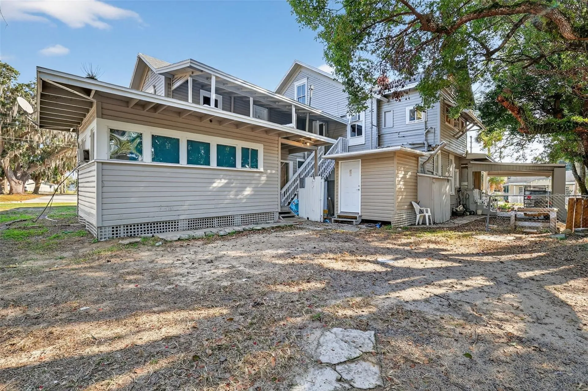 527 E Lemon Avenue Eustis FL 32726