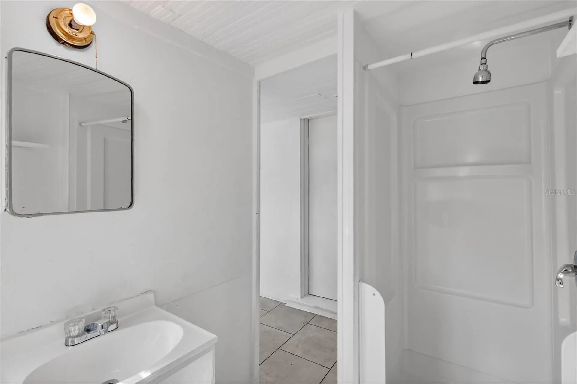 527 E Lemon Avenue Eustis FL 32726