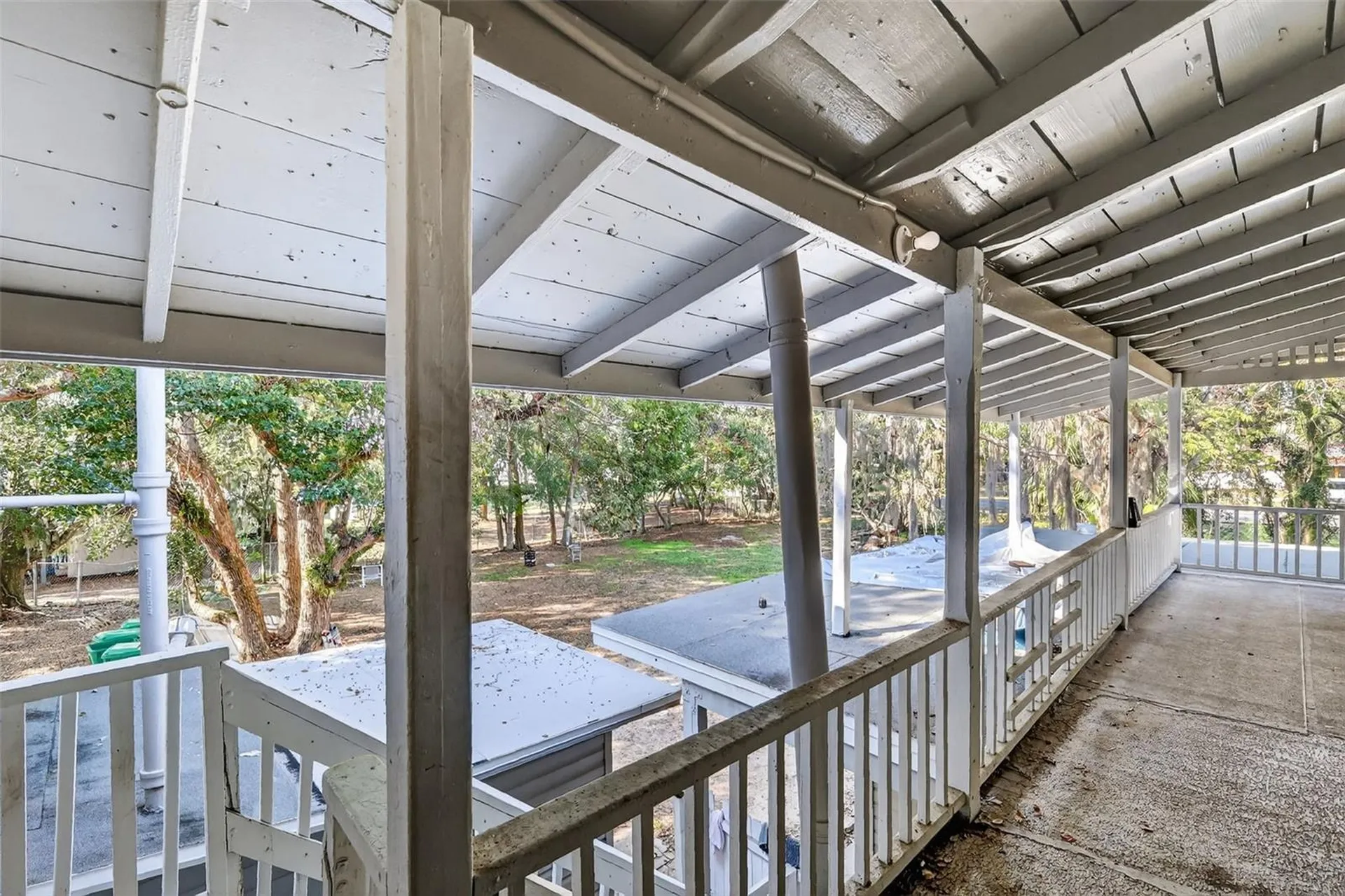 527 E Lemon Avenue Eustis FL 32726