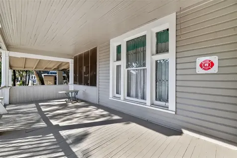 527 E Lemon Avenue Eustis FL 32726
