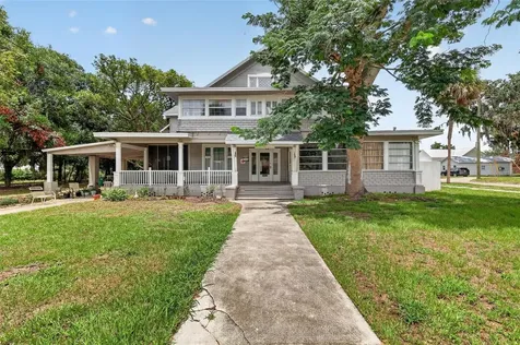 527 E Lemon Avenue Eustis FL 32726