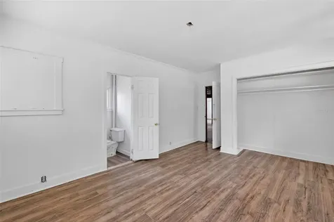 527 E Lemon Avenue Eustis FL 32726