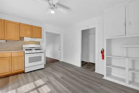 527 E Lemon Avenue Eustis FL 32726