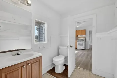 527 E Lemon Avenue Eustis FL 32726