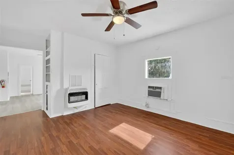 527 E Lemon Avenue Eustis FL 32726