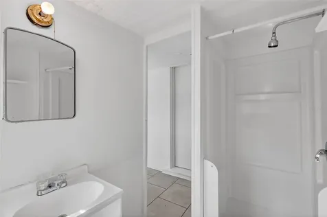 527 E Lemon Avenue Eustis FL 32726