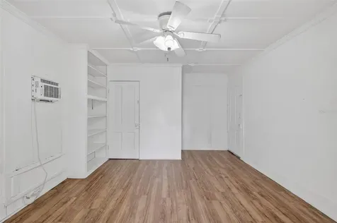 527 E Lemon Avenue Eustis FL 32726