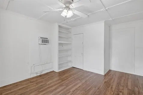 527 E Lemon Avenue Eustis FL 32726