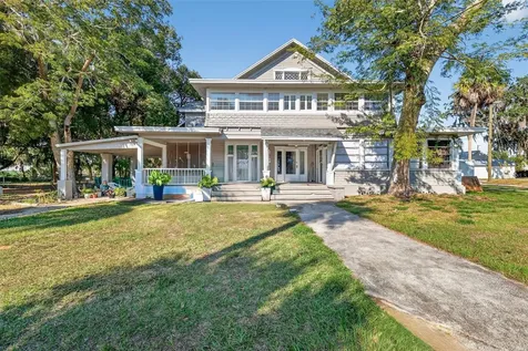 527 E Lemon Avenue Eustis FL 32726
