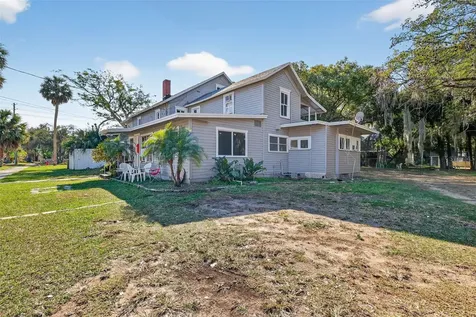 527 E Lemon Avenue Eustis FL 32726