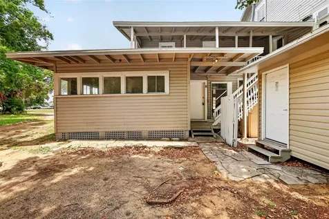 527 E Lemon Avenue Eustis FL 32726