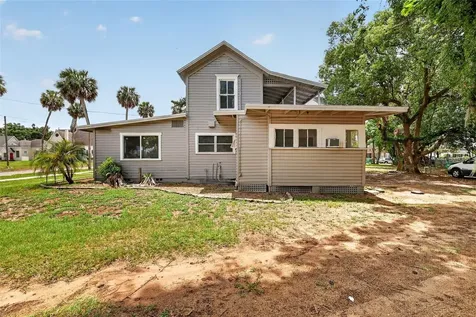527 E Lemon Avenue Eustis FL 32726