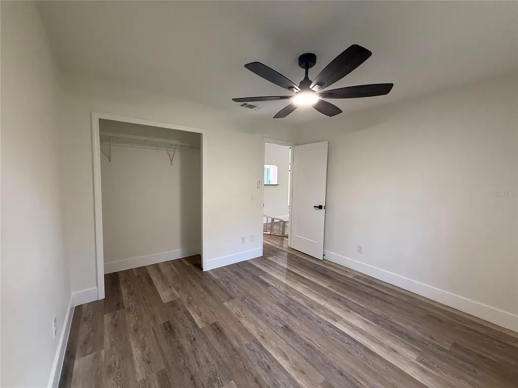 40233 Palm Street Lady Lake FL 32159