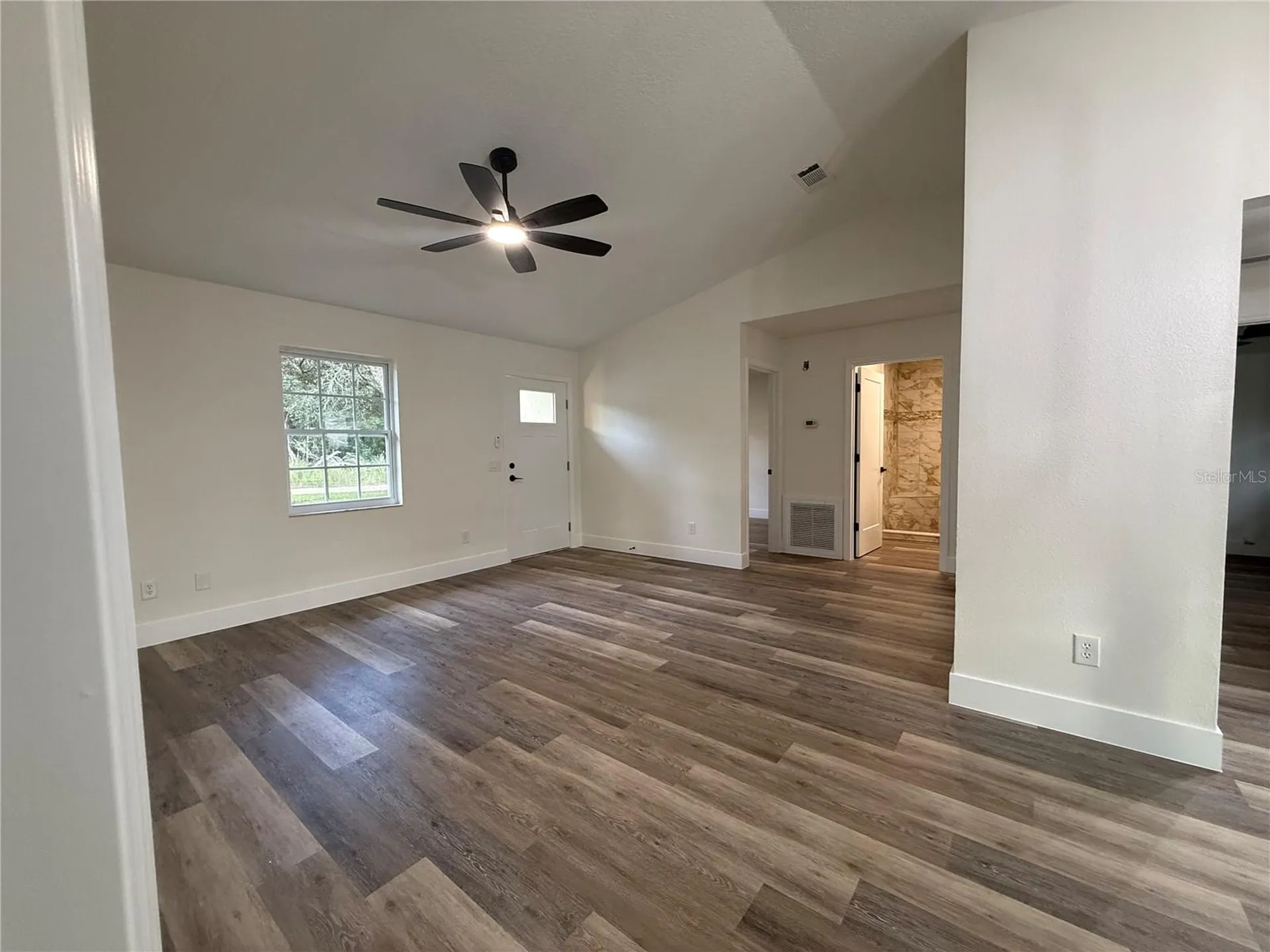 40233 Palm Street Lady Lake FL 32159