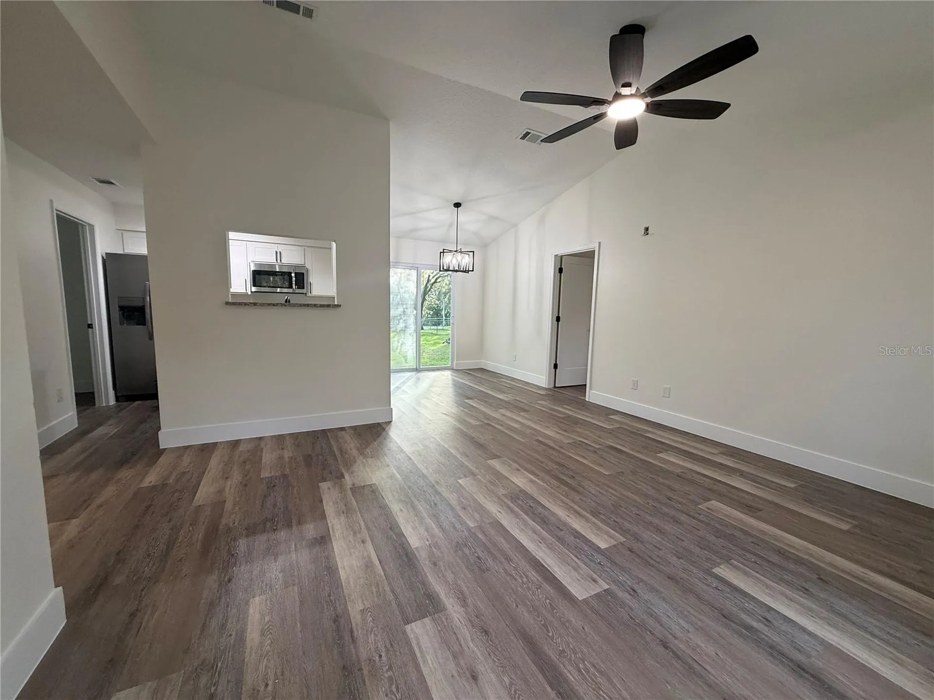 40233 Palm Street Lady Lake FL 32159