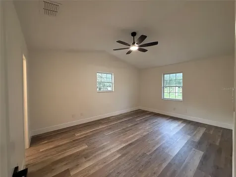 40233 Palm Street Lady Lake FL 32159