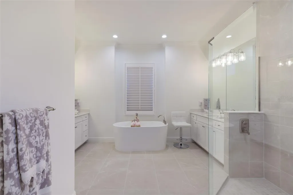 2493 Paradise Plum Drive Sarasota FL 34240