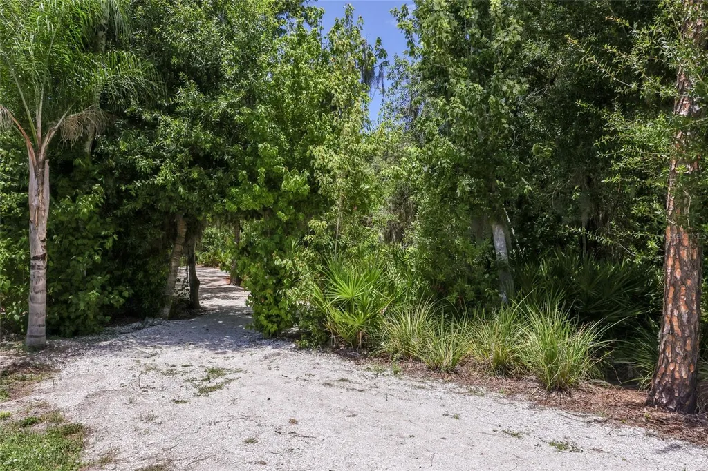 2493 Paradise Plum Drive Sarasota FL 34240