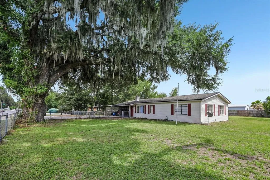 1109 W C 48 Bushnell FL 33513