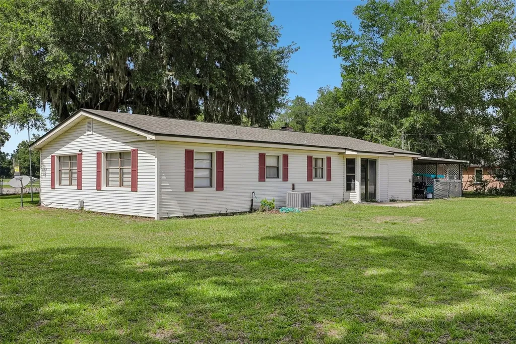 1109 W C 48 Bushnell FL 33513