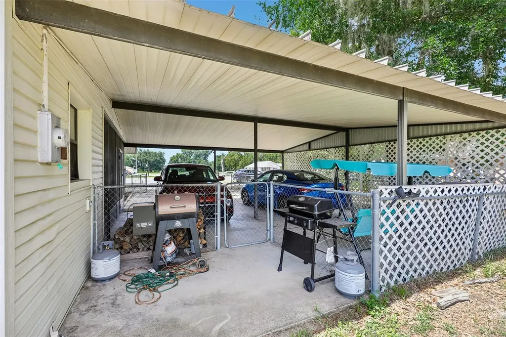 1109 W C 48 Bushnell FL 33513