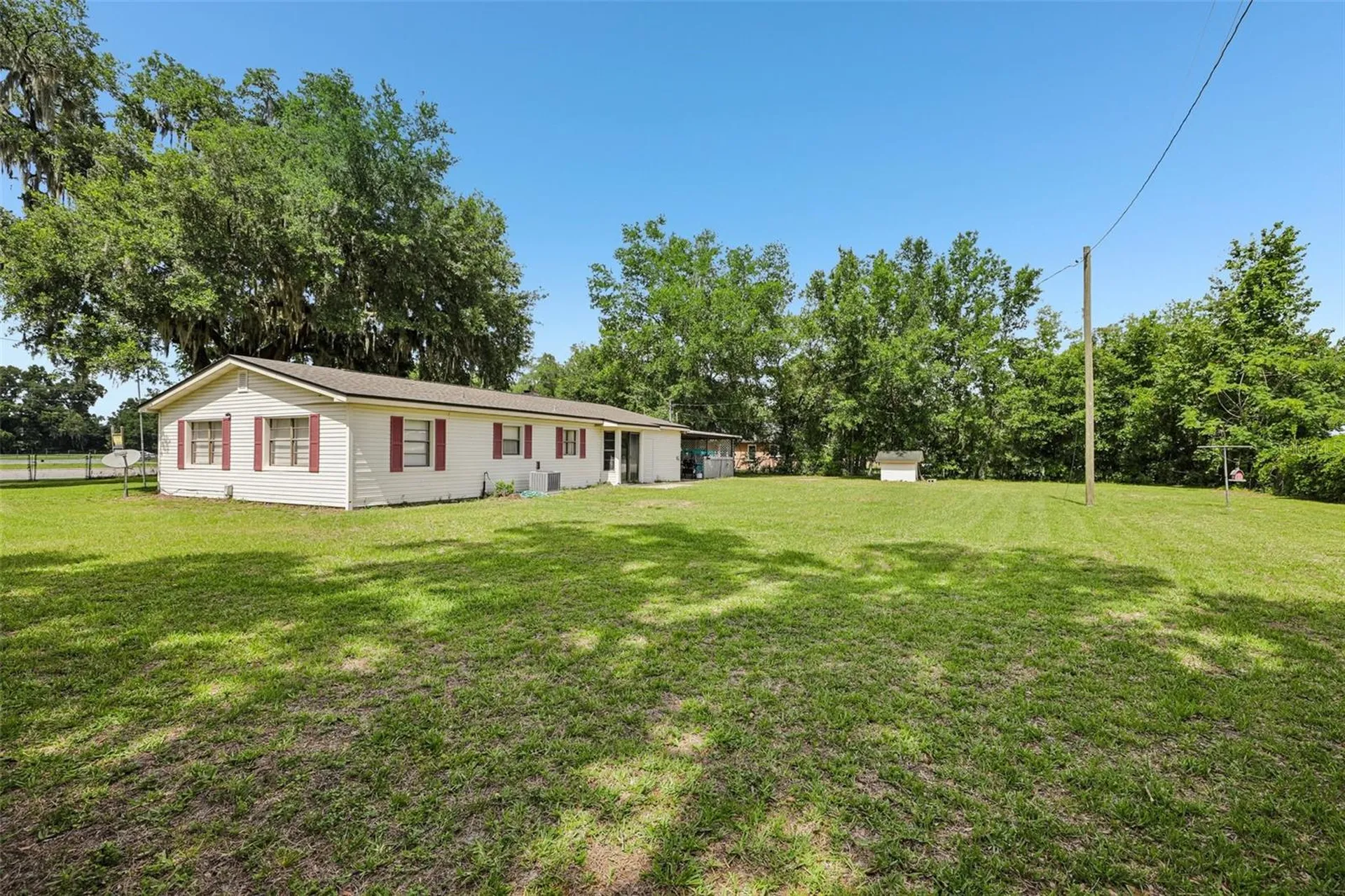 1109 W C 48 Bushnell FL 33513