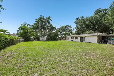 1109 W C 48 Bushnell FL 33513