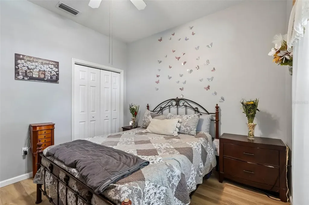 2708 Valencia Grove Drive Valrico FL 33596