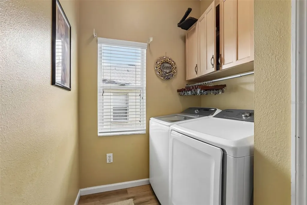 2708 Valencia Grove Drive Valrico FL 33596